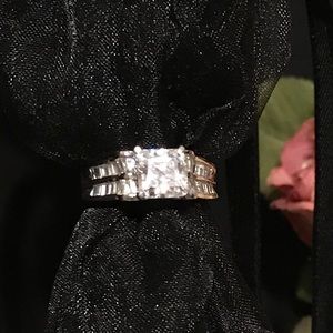 Princess Cut and Baguette Diamond Engagement Ring